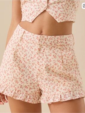 ALTAR’D STATE Floral Ruffle Hem Women's Shorts - Pink Floral! Xxl!! NWT